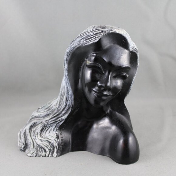 Frank Schirman Female Bust - Kanani the Beauty - Made from Coral - Picture 4 of 9